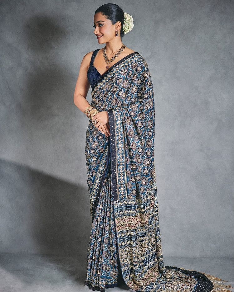 Rashmika Mandanna's 10 Most Stunning Looks That Will Leave Everyone In Awe!