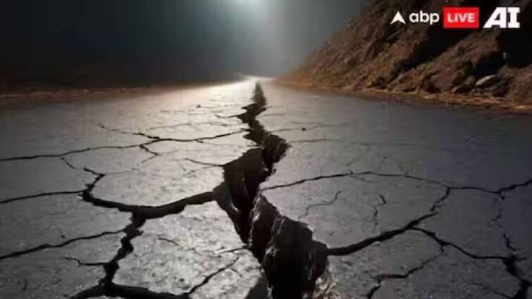 Early-Morning Earthquake Shakes Delhi-NCR, Residents Jolted From Sleep அதிகாலையில் அதிர்ச்சி – டெல்லியை உலுக்கிய நிலநடுக்கம்! யாருக்கு என்னாச்சு?