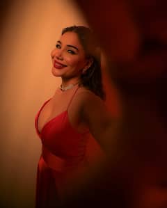 Kangna sharma : એકદમ હોટ અંદાજમાં જોવા મળી એક્ટ્રેસ કંગના શર્મા, જુઓ બોલ્ડ તસવીરો