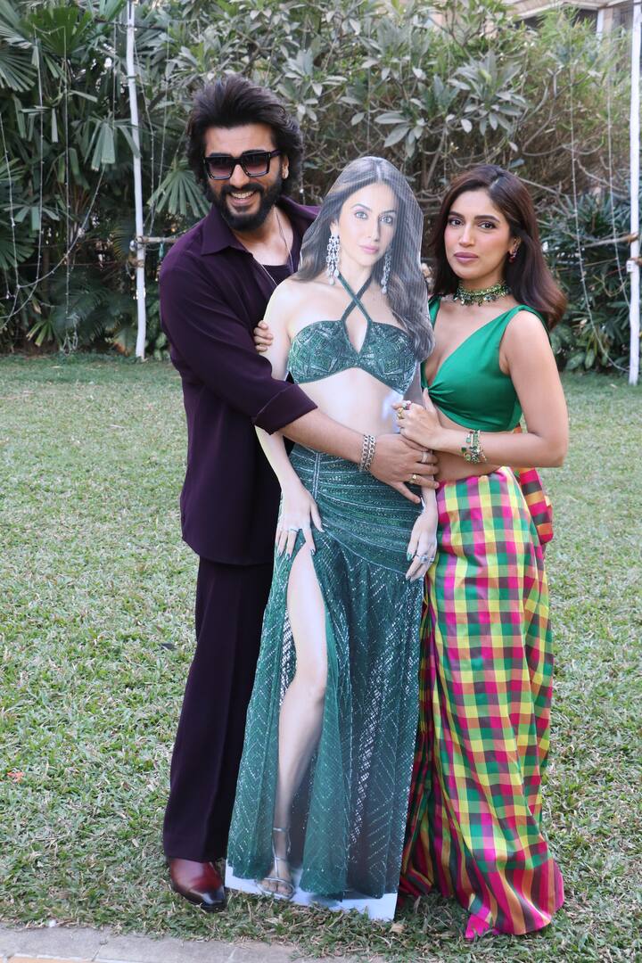 बता दें कि अर्जुन-भूमि और रकुल प्रीत सिंह की फिल्म ‘मेरे हसबैंड की बीवी’ इसी महीने यानि 21 फऱवरी को रिलीज होने वाली है.