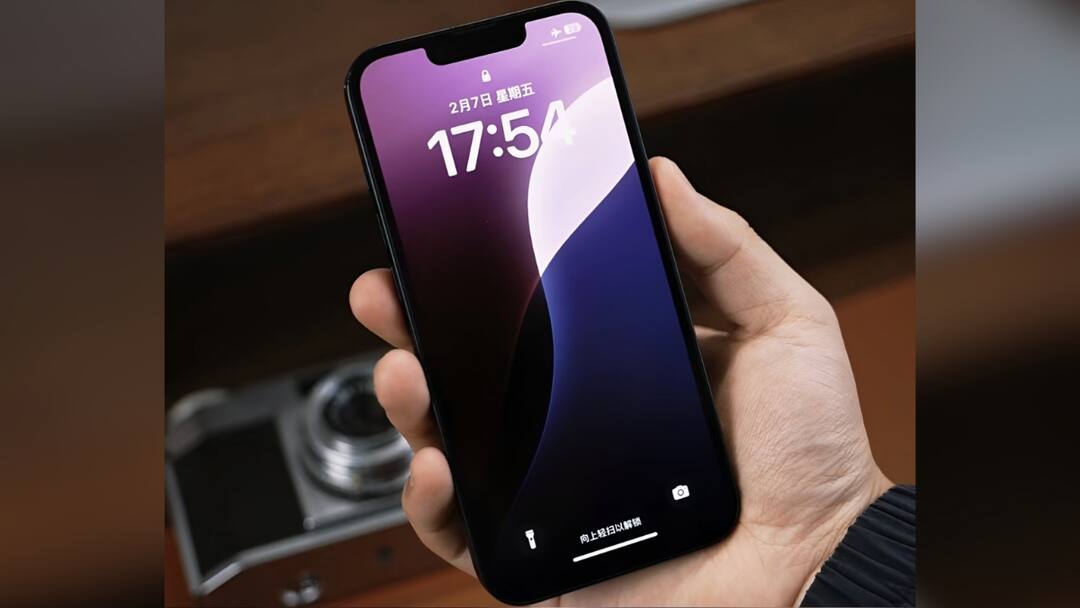 iPhone SE 4 Expected To Feature Apple’s Proprietary 5G Modem With Slower Upload & Download Speeds iPhone SE 4 Expected To Feature Apple’s Proprietary 5G Modem With Slower Upload & Download Speeds iPhone SE 4 Expected To Feature Apple’s Proprietary 5G Modem With Slower Upload & Download Speeds