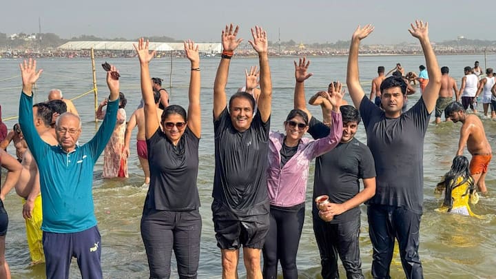 மகா கும்பமேளாவையொட்டி திரிவேணி சங்கமத்தில் புனித நீராடலில் பங்கேற்கும் பக்தர்கள் எண்ணிக்கை 50 கோடியைத் தாண்டிவிட்டது