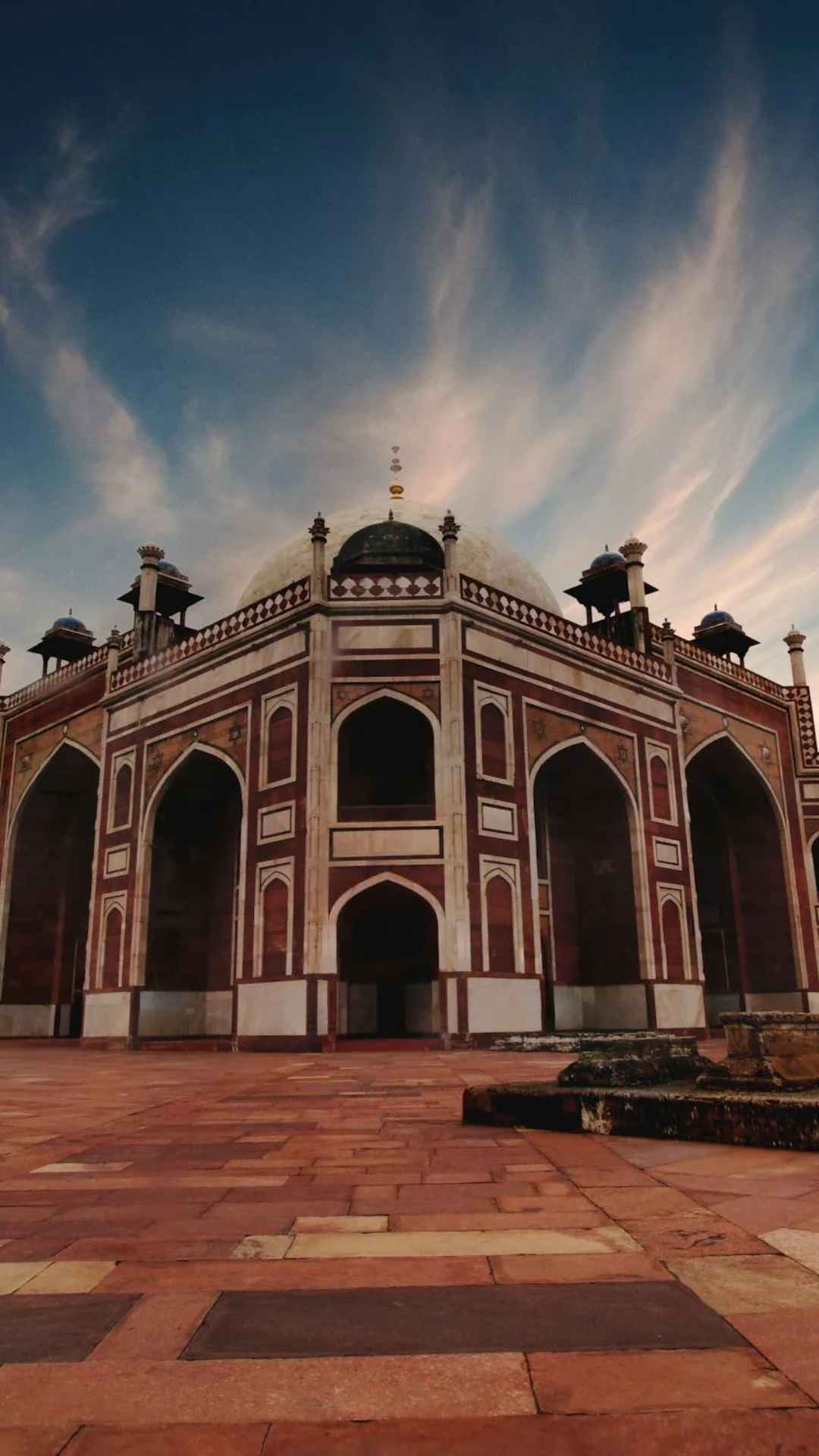 दिल्ली का सबसे बड़ा जिला उत्तर पश्चिम जिला है