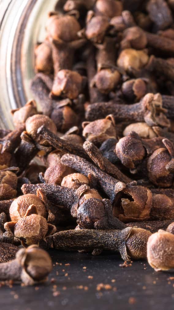 கிராம்பு சாப்பிடுவதால் ஏற்படும் நன்மைகள் என்ன?