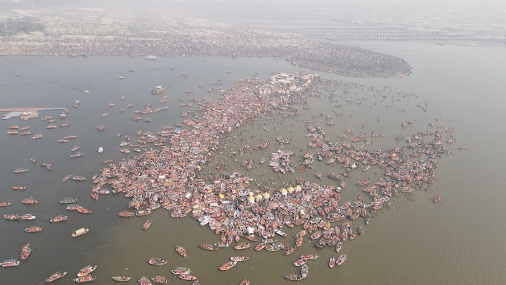 जियो-ट्यूब फिल्ट्रेशन सिस्टम मानकों को पूरा करने में विफल रहा है. जानकारी के अनुसार 6-8 जनवरी और 18-19 जनवरी, 2025 के बीच प्रयागराज में सात (07) जियोसिंथेटिक डीवाटरिंग ट्यूब (जियो-ट्यूब) स्थलों का निरीक्षण किया गया. नमूना विश्लेषण में पाया गया कि सभी सात जियो-ट्यूब निर्धारित मानदंडों के अनुरूप नहीं हैं.