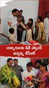 చిన్నారులకు షేక్ హ్యాండ్ ఇస్తున్న కేసీఆర్