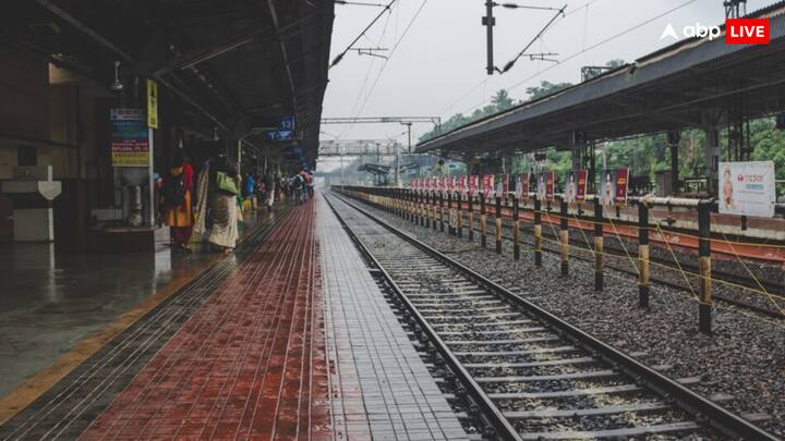 एचटी से एर्नाकुलम जंक्शन के बीच चलने वाली इस डीईएमयू ट्रेन को देश की सबसे छोटी रेल सेवा होने का भी गौरव प्राप्त है. दरअसल इस ट्रेन में सिर्फ तीन कोच ही लगते हैं.