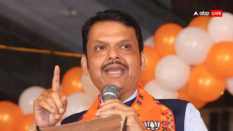 cm devendra fadnavis told Maharashtra police wikipedia should be asked remove objectionable material about sambhaji विकिपीडिया से तुरंत हटवाओ संभाजी पर आपत्तिजनक कंटेंट! देवेंद्र फडणवीस ने पुलिस को दिया आदेश