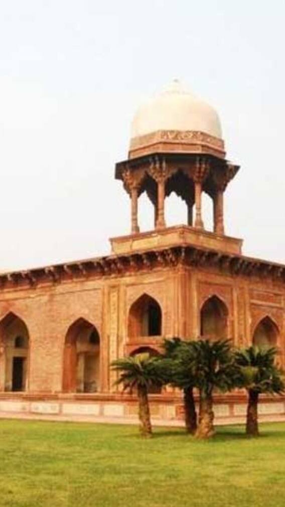 भारत में महिलाओं की याद में बने 7 महत्वपूर्ण ऐतिहासिक स्मारक