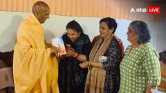 मुख्तार अब्बास नकवी की पत्नी सीमा नकवी ने संगम में लगाई डुबकी; संतों से लिया आशीर्वाद, देखें तस्वीरें