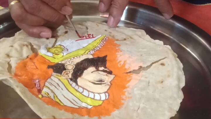 शिवजयंतीनिमित्त विविध सामाजिक व विधायक उपक्रम राबवले जात आहेत. अनेक ठिकाणी मिरवणूक, काही ठिकाणी छावा सिनेमा मोफत, तसेच विविध कलाकृतीतून महाराजांना अभिवादन केलं जात आहे.