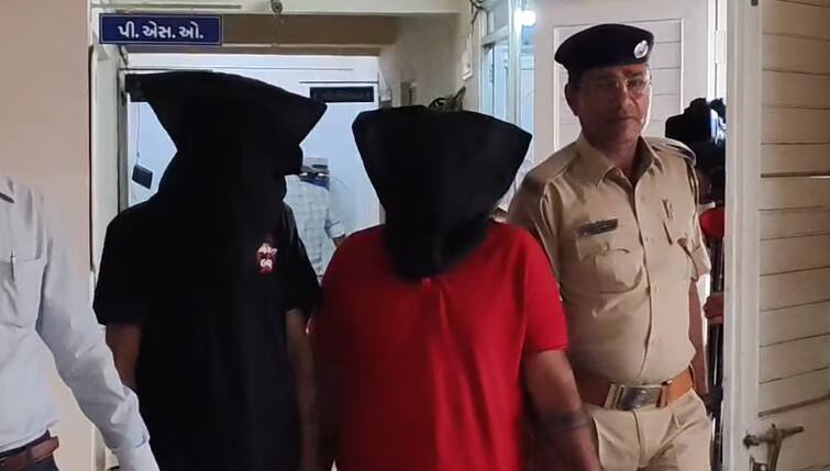 Rape Case News a fourteen old girl raped by her stepfather and friend in the rajkot city Rajkot: દીકરી પર દુષ્કર્મ કેસમાં ચોંકાવનારો ખુલાસો, માતાએ સાવકા પિતાની કરતૂતોને ઢાંકવા કર્યું હતુ આ કામ, હવે ભૂટ્યો ભાંડો