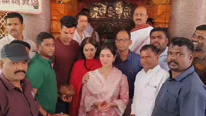 1388 मध्ये त्यांनी संन्यास दीक्षा घेतल्यानंतर ते तीर्थाटनास निघाले. त्या दरम्यान 1421 साली त्यांचा मुक्काम औंदुबरी क्षेत्री होता, तर 1422 मध्ये कृष्णा पंचगंगा संगमानजीकच्या गावात ते वास्तव्यास होते.