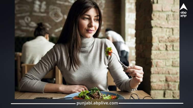 Breakfast ਤੋਂ ਬਾਅਦ ਲੱਗ ਜਾਂਦੀ ਭੁੱਖ…ਤਾਂ ਖਾਓ ਇਹ 5 ਫੂਡਸ; ਵਜ਼ਨ ਹੋਏਗਾ ਘੱਟ, ਬਿਮਾਰੀਆਂ ਰਹਿਣਗੀਆਂ ਕੋਸਾਂ ਦੂਰ!