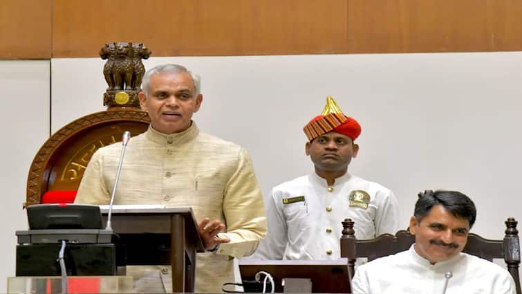 Governor address during the sixth session of the 15th Gujarat Legislative Assembly Gandhinagar: સોલાર ઉર્જા ક્ષેત્રે સમગ્ર દેશમાં વાગ્યો ગુજરાતનો ડંકો, રાજ્યના વિકાસને લઈને રાજ્યપાલે જાણો શું કહ્યું?