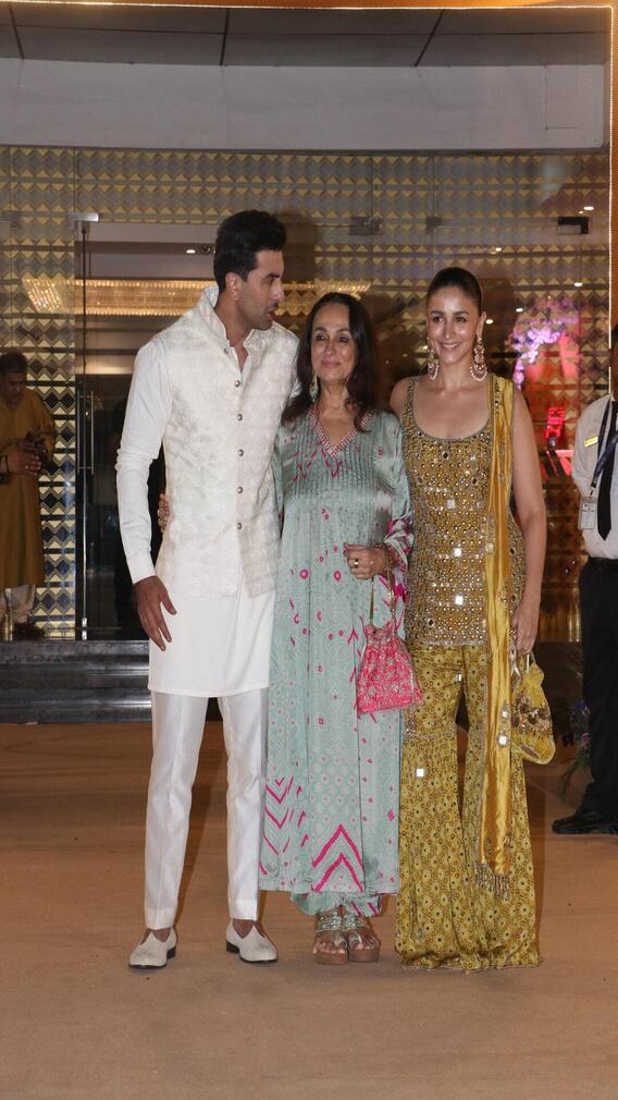Aadar-Alekha Mehendi: Ranbir-Alia Arrive With Soni Razdan, See Celeb Pics