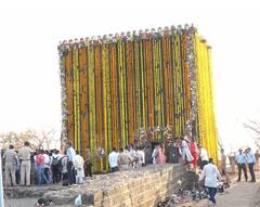 Shivjayanti 2025 Shivneri Port: बाळाचं नाव ठेवलंय...शिवाजी शिवाजी शिवाजी! किल्ले शिवनेरीवर रंगला शिवजन्मोत्सवाचा सोहळा, PHOTO