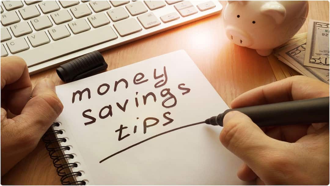 Apply the 50 30 20 Rule to Achieve Wealthy Life Money Management Tips in Telugu 50 30 20 Rule : శాలరీని 50-30-20 రూల్​తో ఎలా బ్రేక్ చేయాలి.. సేవింగ్స్ నుంచి ఖర్చులు దాకా ఇలా ప్లాన్ చేసుకోండి