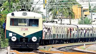 Local Train Cancelled: அலர்ட் பயணிகளே.. ஞாயிறன்று ரத்தாகும் புறநகர் ரயில்கள்.. எந்த வழித்தடம் தெரியுமா?