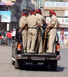 ਉਨ੍ਹਾਂ ਨੇ ਕਿਹਾ ਕਿ ਜੇਕਰ ਸ਼ਿਕਾਇਤ ਦਾ 21 ਦਿਨਾਂ ਦੇ ਅੰਦਰ ਹੱਲ ਨਹੀਂ ਹੁੰਦਾ ਤਾਂ ਇੱਕ ਅਣਪਛਾਤੀ ਰਿਪੋਰਟ ਦਾਇਰ ਕੀਤੀ ਜਾਵੇਗੀ। ਇਹ ਜਾਣਕਾਰੀ ਪੀੜਤ ਦੇ ਇਨਬਾਕਸ ਵਿੱਚ ਜਾਵੇਗੀ। ਇਸ ਲਈ ਸਾਨੂੰ ਹਾਈ ਕੋਰਟ ਦੀ ਪ੍ਰਵਾਨਗੀ ਦੀ ਲੋੜ ਹੈ। ਅਸੀਂ ਇਸ ਲਈ ਅਰਜ਼ੀ ਦਿੱਤੀ ਹੈ। ਇਸ ਦੇ ਨਾਲ ਹੀ ਜੇਕਰ ਜਾਂਚ ਵਿੱਚ ਕੁਝ ਸਾਹਮਣੇ ਆਉਂਦਾ ਹੈ, ਤਾਂ ਜਾਂਚ ਦੁਬਾਰਾ ਸ਼ੁਰੂ ਹੋਵੇਗੀ।