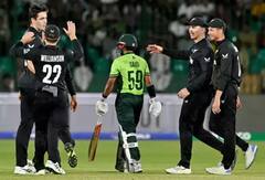 Photos: शर्म से झुक गई आखें... हार के बाद देखने लायक था पाकिस्तानी खिलाड़ियों का चेहरा; देखें तस्वीरें