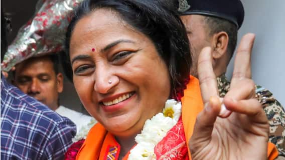 Clad In Saffron, First-Time MLA Rekha Gupta Takes Oath As Delhi's 9th And BJP's Only Woman CM At Present