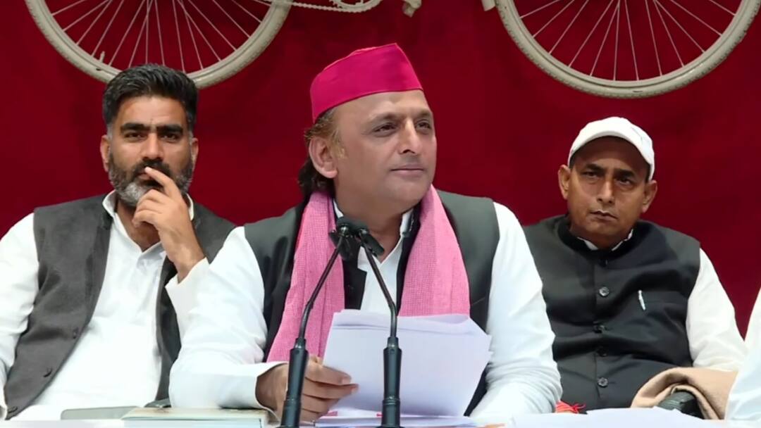 UP Budget Samajwadi Party Chief Akhilesh Yadav says it create Problems for Farmers 'बजट का झोला खाली, किसानों की समस्या बढ़ गई, ये डबल ब्लंडर सरकार है'- अखिलेश यादव
