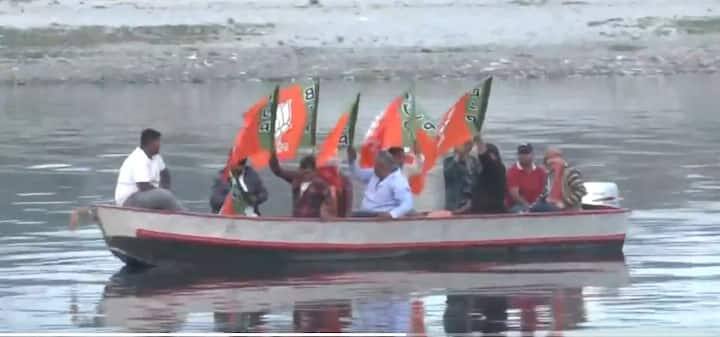 મુખ્યમંત્રીના આ કાર્યક્રમ માટે વાસુદેવ ઘાટને ખાસ રીતે શણગારવામાં આવ્યો હતો અને સુરક્ષાની પણ પૂરતી વ્યવસ્થા કરવામાં આવી હતી. ભારતીય જનતા પાર્ટી (ભાજપ)ના કાર્યકરો પણ ઉત્સાહમાં જોવા મળ્યા હતા અને કેટલાક કાર્યકરો બોટમાં સવાર થઈને પાર્ટીનો ધ્વજ લહેરાવતા નજરે પડ્યા હતા.