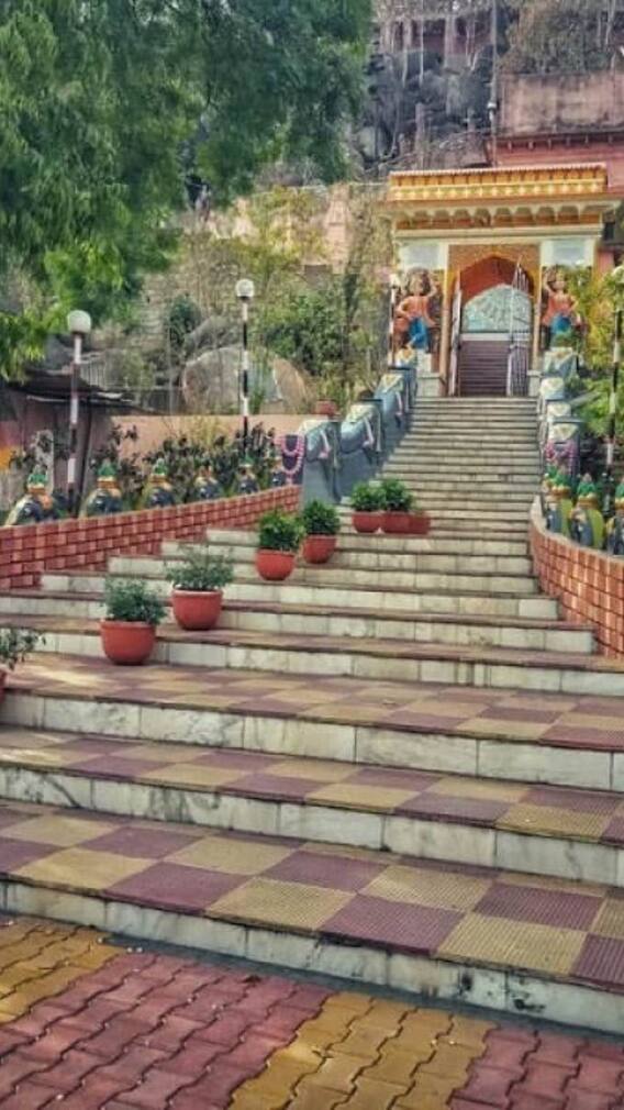 जबलपुर यात्रा के दौरान इन आकर्षक स्थलों का जरूर करें भ्रमण