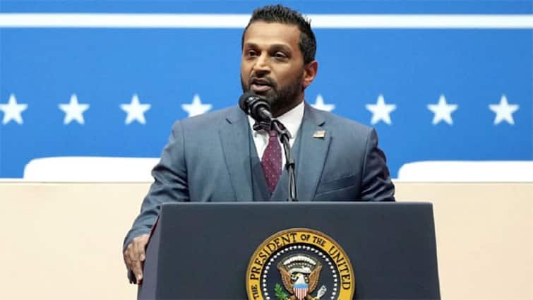 Who is Kash Patel Indian Origin New FBI Director Warns America Enemies Kash Patel: அமெரிக்காவில் கலக்கும் குஜராத்காரர்.. காஷ் படேல் விடுத்துள்ள எச்சரிக்கை பற்றி தெரியுமா.?