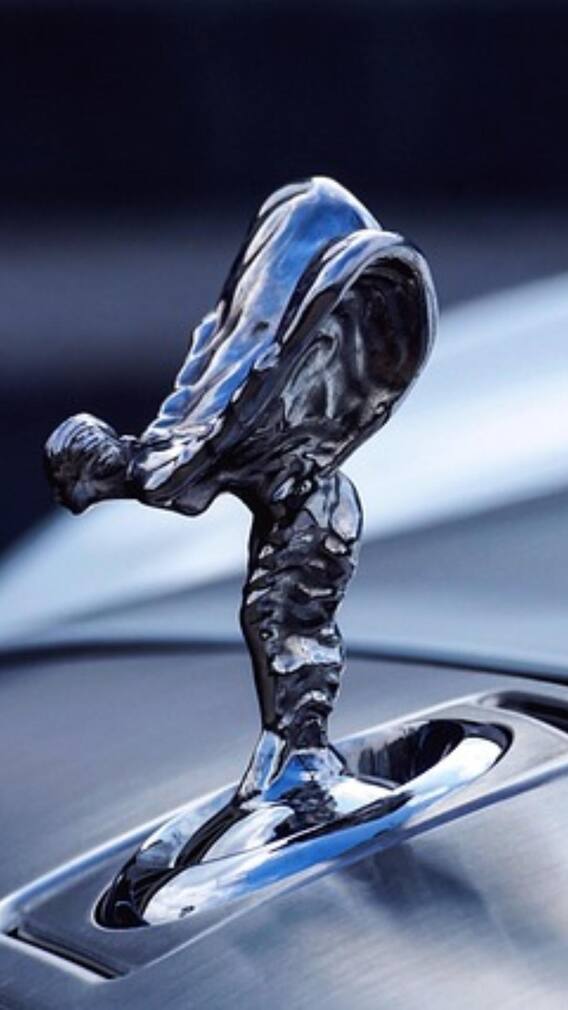 మన దేశంలో ఈ కార్  కేవలం నలుగురిదగ్గర మాత్రమే ఉంది తెలుసా