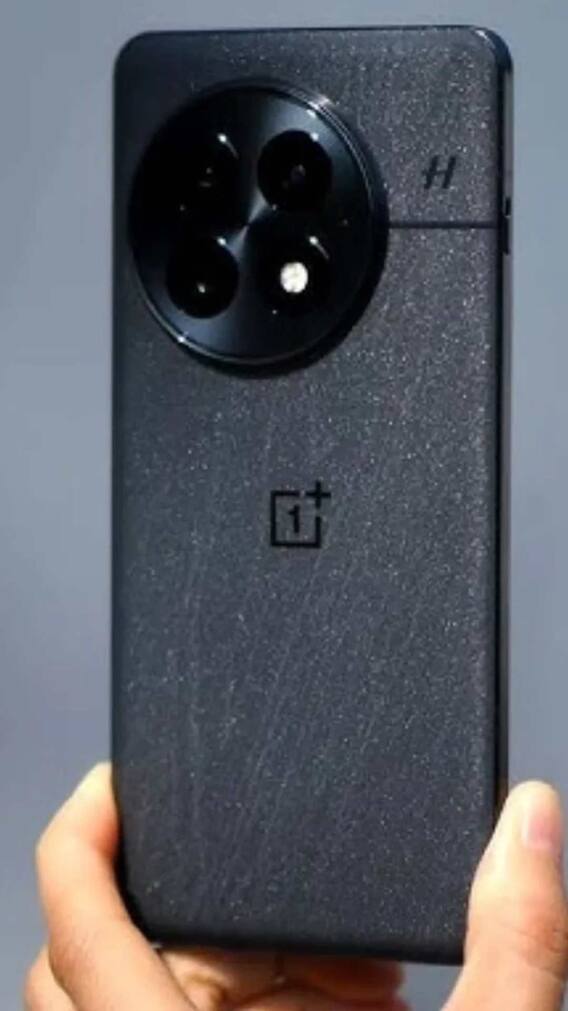 8000mAh बैटरी वाले धाकड़ Smartphones जल्द होंगे लॉन्च! OnePlus और OPPO कर रहें तैयारी