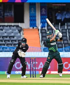 IND vs PAK : भारताविरुद्धच्या मॅचपूर्वी पाकिस्तानचा पाय खोलात, आयसीसीनं केली मोठी कारवाई, जाणून घ्या महत्त्वाचं कारण