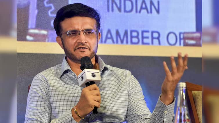 Sounv गांगुली एक यातायात दुर्घटना में बहुत कम भाग गया, पता है कि दुर्घटना कैसे हुई
