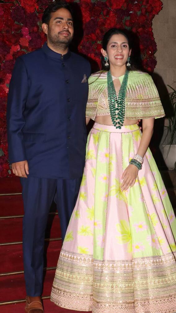 आदर-आलेखा की शादी में लाइमलाइट लूट ले गईं आकाश अंबानी की पत्नी श्लोका