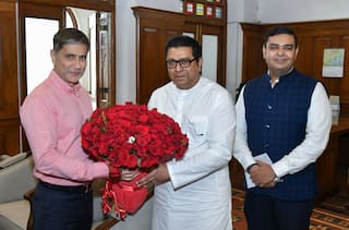 राज ठाकरेंनी घेतली मुंबई महापालिका आयुक्तांची भेट, नेमकी कोणत्या विषयांवर झाली चर्चा?
