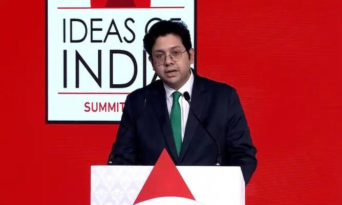 Ideas Of India Summit 2025 Kicks Off with Welcome Address by ABP Network Chief Editor Atideb Sarkar ABP Ideas of India Summit 2025: ABP નેટવર્કના ચીફ એડિટર અતિદેબ સરકારે કહ્યુ- 'આજે માનવીય ભાવનાઓને નવી રીતે સમજવાની જરૂર'