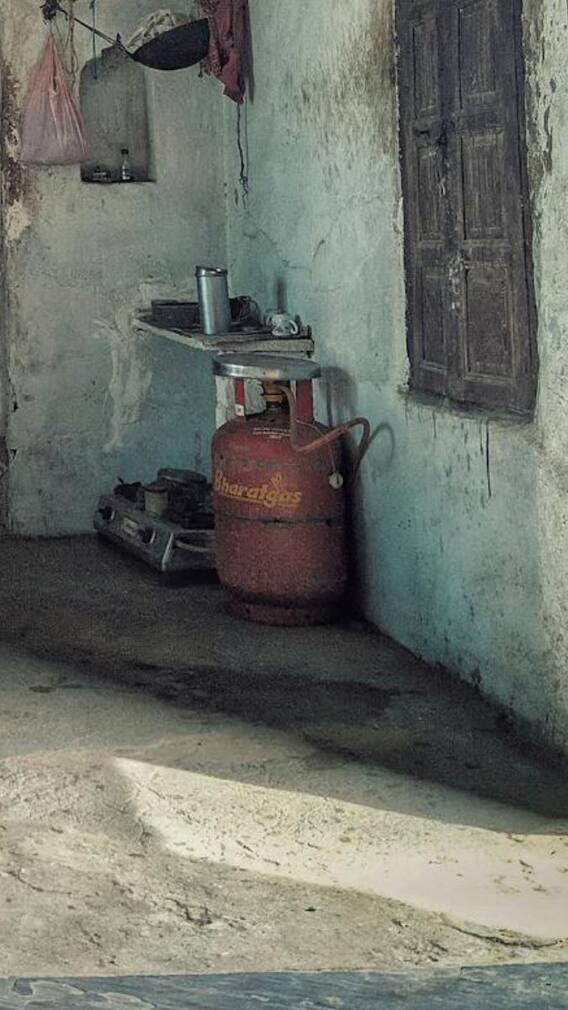घर में रखे गैस सिलेंडर में कितनी होती है गैस?