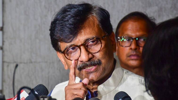 'મોહન ભાગવતને પૂછો કે તેઓ કુંભમાં કેમ ન ગયા?' ઉદ્ધવ ઠાકરેની ટીકા પર સંજય રાઉત લાલઘૂમ Sanjay Raut Slams Eknath Shinde Over Uddhav Thackeray Remark, Questions Mohan Bhagwat on Kumbh Absence 'મોહન ભાગવતને પૂછો કે તેઓ કુંભમાં કેમ ન ગયા?' ઉદ્ધવ ઠાકરેની ટીકા પર સંજય રાઉત લાલઘૂમ