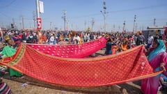 PHOTO: बॉलीवूडचा संगीतकार थेट योगी आदित्यनाथांना भिडला, म्हणाला, 'हिंमत असेल तर गंगेतील पाण्याचा एक घोट पिऊन दाखवा'