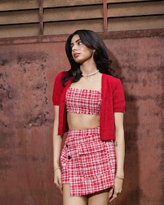 Khushi Kapoor Latest Photos: ખુશી કપૂરનો ક્લાસી સ્કૂલગર્લ લુક! અભિનેત્રી ક્યૂટનેસ પર ફિદા થયા ફેન્સ