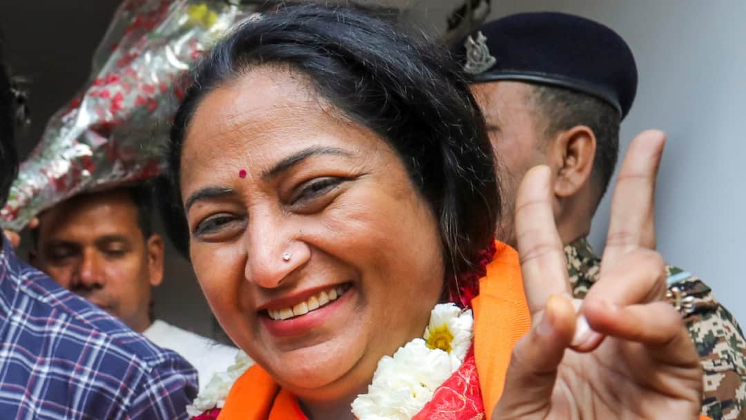 Delhi CM Rekha Gupta To Review Status Of Roads, Water Supply Today Delhi CM Rekha Gupta To Review Status Of Roads, Water Supply On Second Day In Office