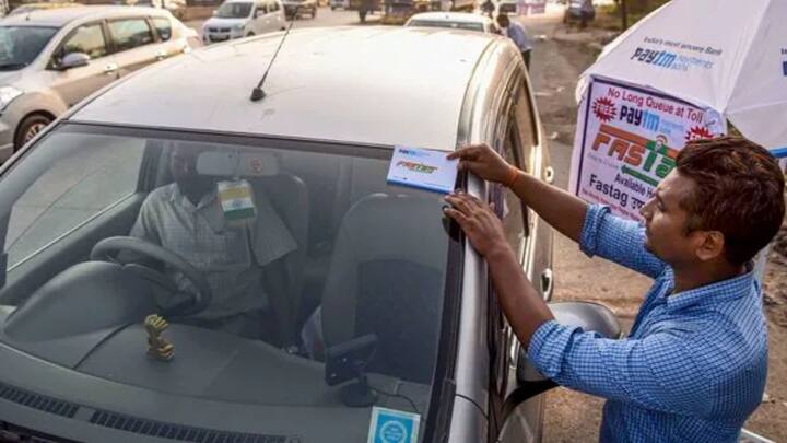फास्टैग के इस्तेमाल को लेकर कुछ नियम बनाए गए है. जो सभी वाहन चालकों को मानने होते हैं. नहीं तो फिर परेशानी का सामना करना पड़ जाता है. हाल ही में फास्टैग को लेकर एक नियम बदला गया है.