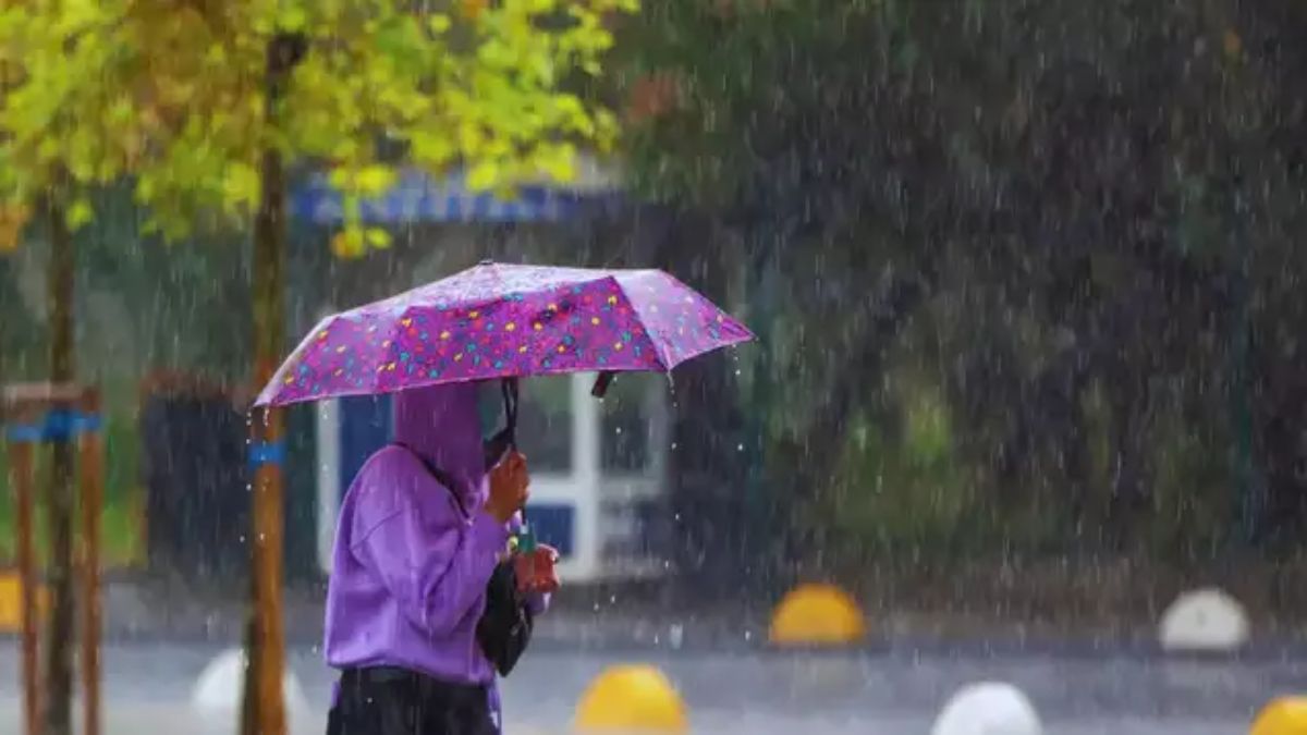 Bihar Weather: बिहार में आंधी-पानी की संभावना, किशनगंज, पूर्णिया समेत 6 जिलों में अलर्ट जारी, जानें मौसम का हाल