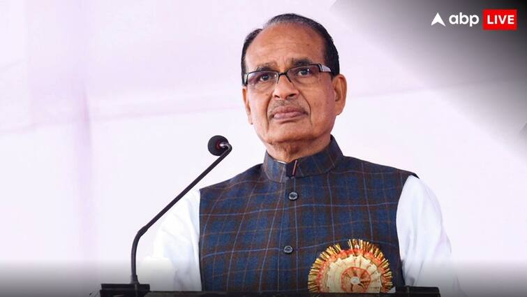 Farmers Protest Shivraj Singh Chouhan Reached To Meeting With Farmers Jagjit Singh Dallewal सरकार और किसानों के बीच बनेगी बात? मीटिंग के लिए पहुंचे शिवराज सिंह और पीयूष गोयल, डल्लेवाल भी होंगे शामिल