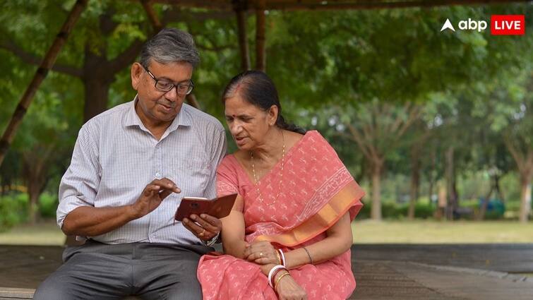 post office saving scheme for senior citizens gives more return than fixed deposit know the details बुजुर्गों के लिए बड़े काम की है ये स्कीम, हर महीने ब्याज से ही होगी मोटी कमाई