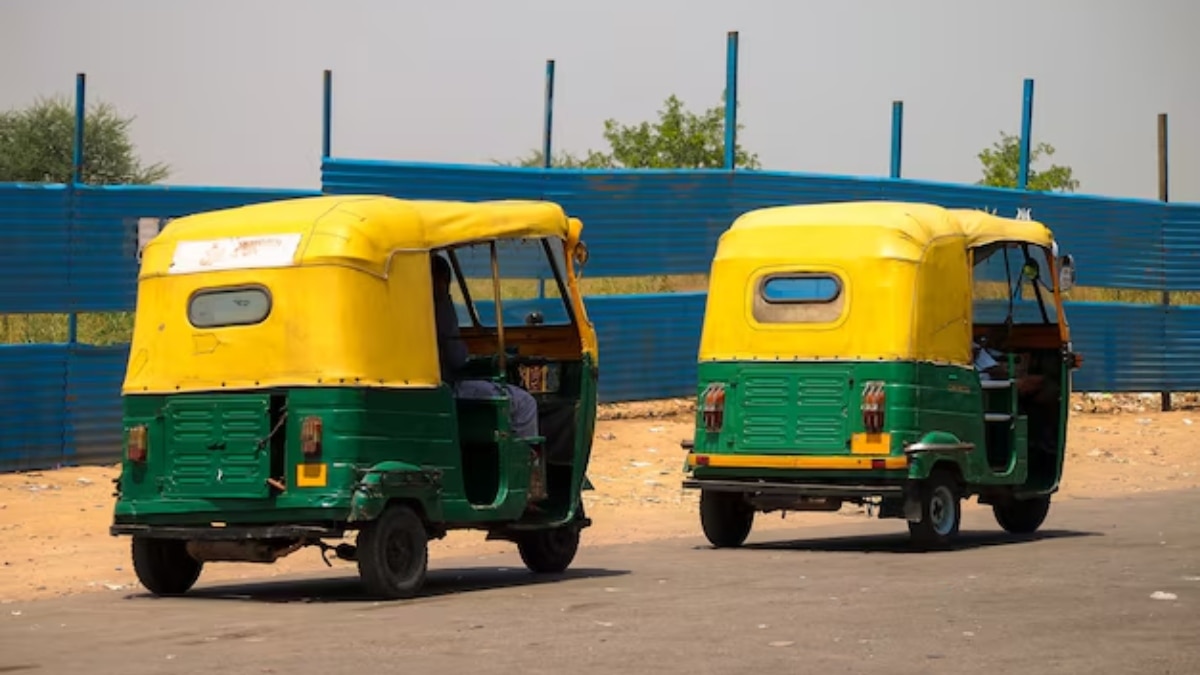 Mumbai: नशे में धुत ऑटो ड्राइवर ने मीटर से ज्यादा मांगे पैसे, मना करने पर यात्री को रौंदने की कोशिश