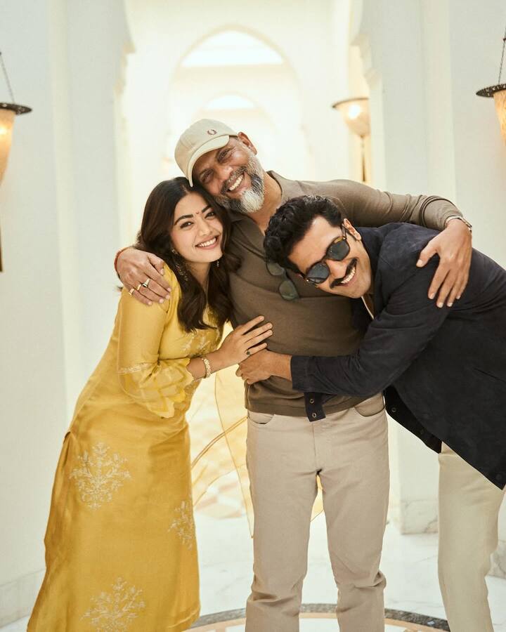 महाराष्ट्रात तर या चित्रपटाला लोकांनी डोक्यावर घेतले आहे. आतापर्यंत आठ दिवसांत या चित्रपटाने 240 कोटींपेक्षा जास्त पैसे कमवले आहेत. अजूनही या चित्रपटाची बॉक्स ऑफिसवरची घोडदौड चालूच आहे.