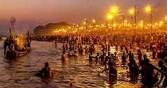 Mahakumbh 2025 : महाकुंभ मेळ्याच्या शेवटच्या दिवशी अवकाशात लागणार 'ग्रहांची परेड'; एका रांगेत दिसणार तब्बल 7 ग्रह