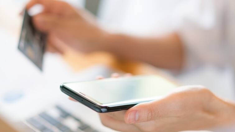 mobile wallet scam can make huge loss here is tips to prevent them सावधान! मोबाइल वॉलेट पर भी है स्कैमर्स की नजर, कई तरीकों से हो रहे Scam, खुद को ऐसे रखें सेफ